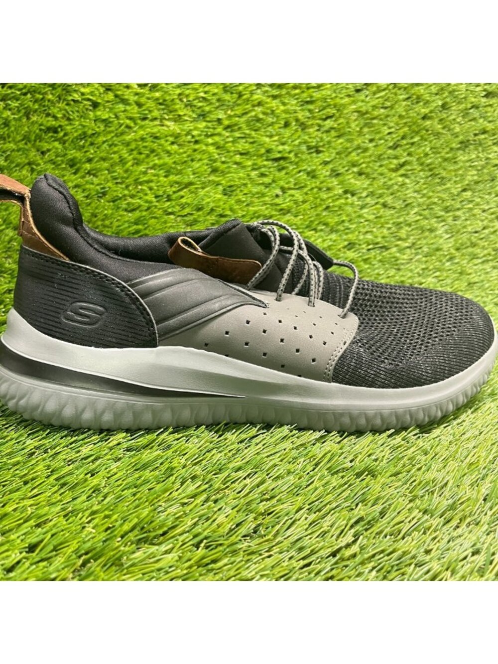 Skechers Delson 3.0 Cicada Mens Size 9 Black Gray Brown Athletic Shoes Sneakers